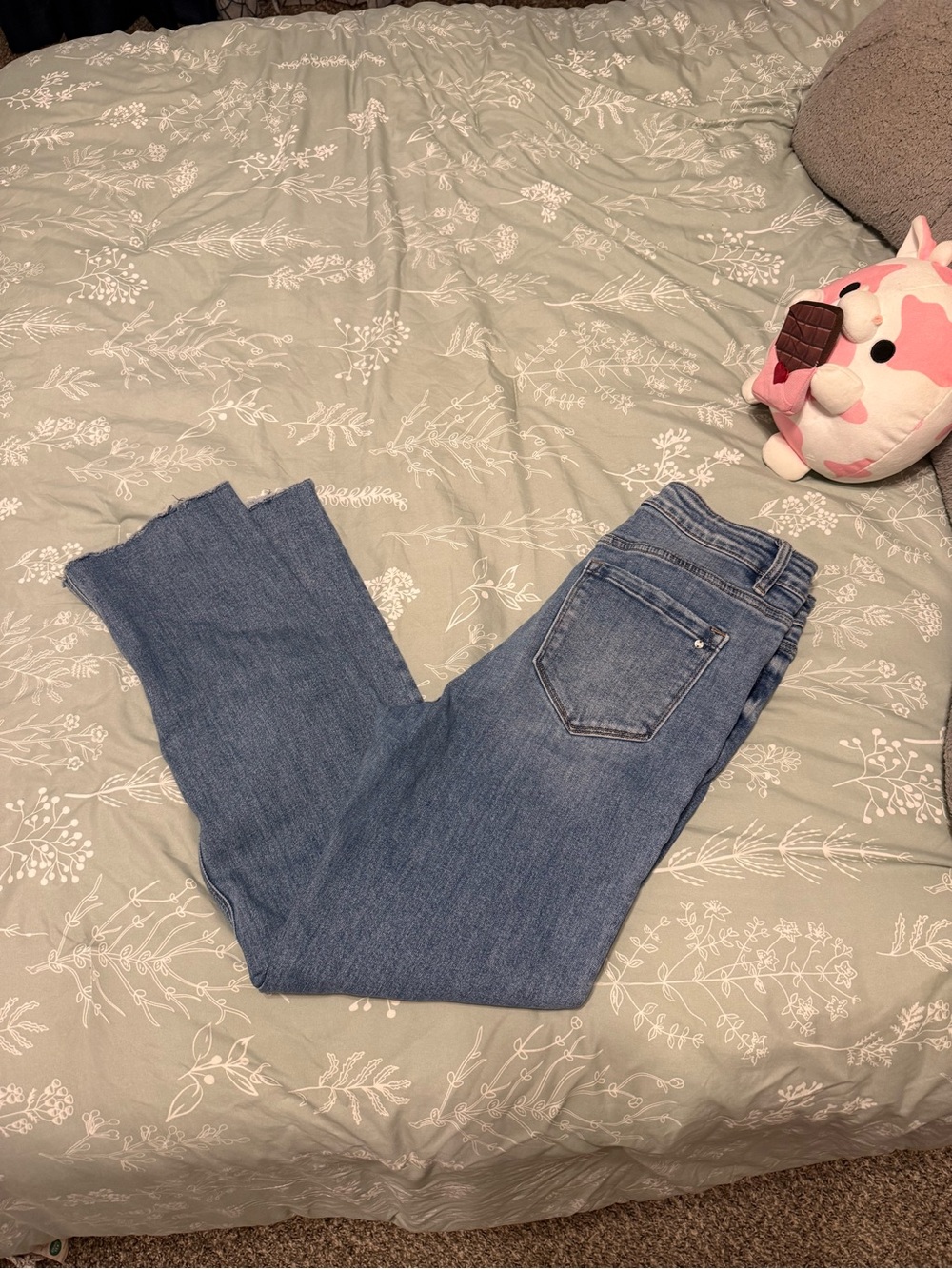 Women's Straight-Leg High-Rise Jeans in Medium Blue